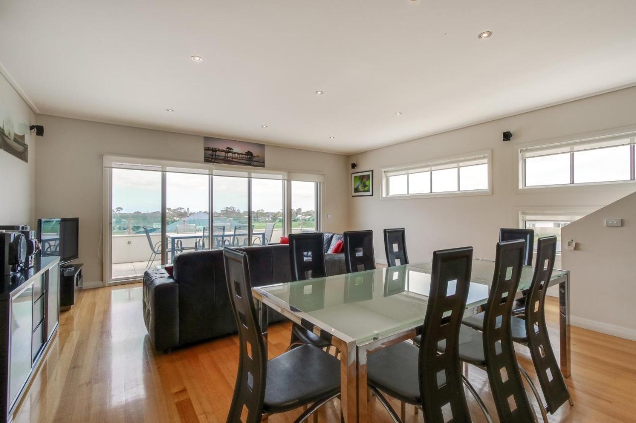 The Terrace Villa Lakes Entrance Exterior photo